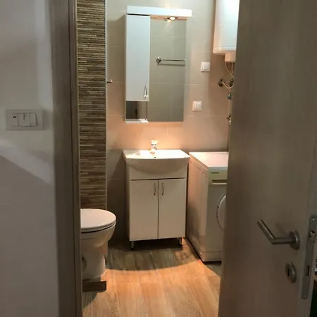 Small & Sweet Belgrado