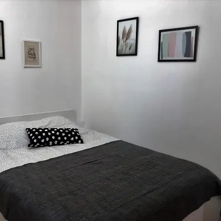 Apartment Small & Sweet Belgrade
